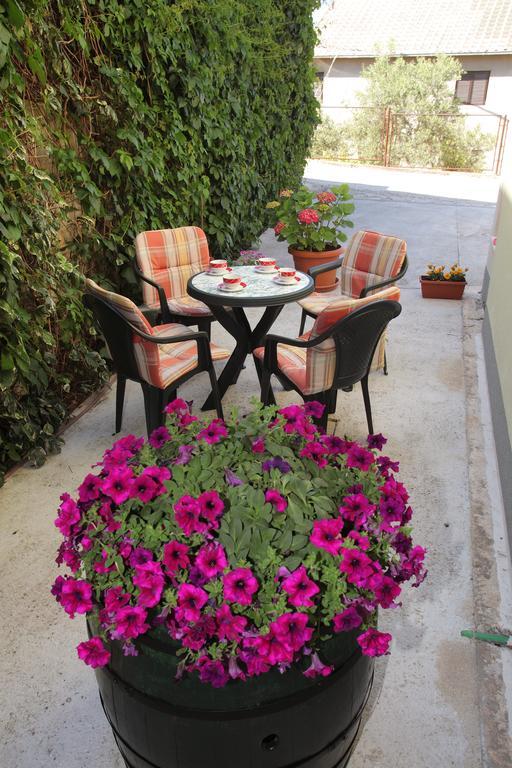 Apartments Salona Trogir Exterior photo